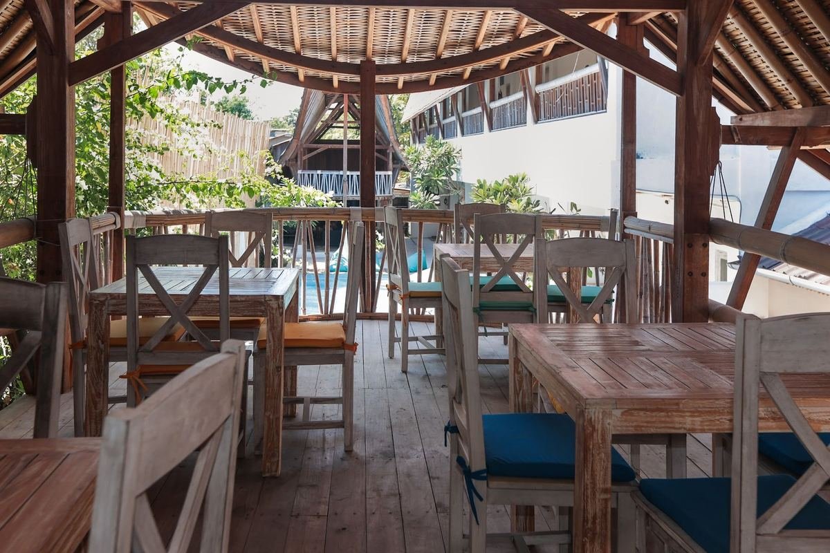 The open-air breakfast area at The 5 Brothers Hotel